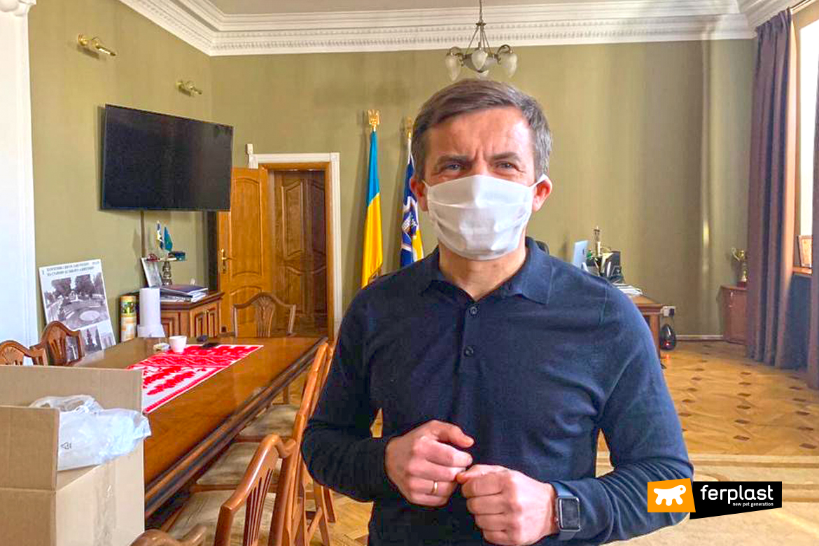 Ferplast donne masques de production à Zytomyr Ukraine